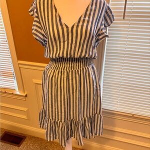 Rails blue and white short-sleeve dress in size: M